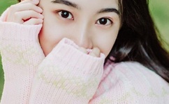 一边下奶一吃敷视频